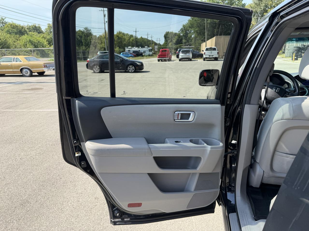 Honda Pilot LX 4WD 5-Spd AT 2014