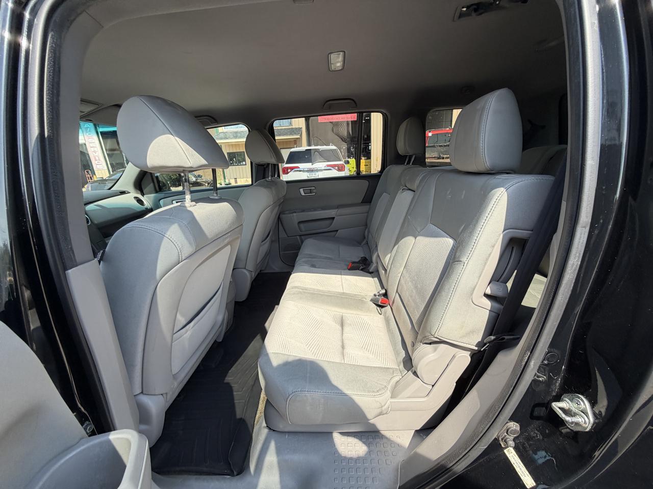 Honda Pilot LX 4WD 5-Spd AT 2014