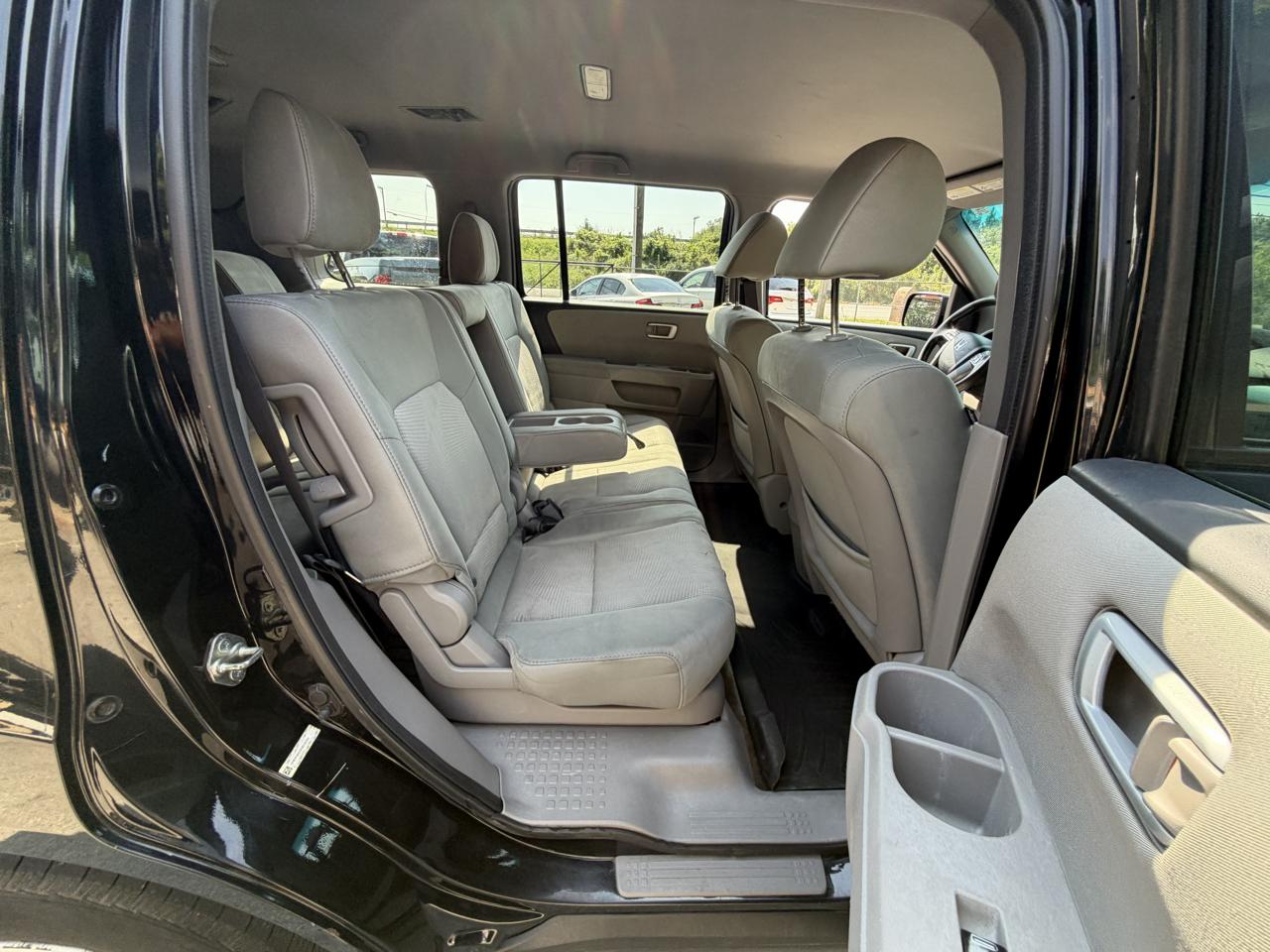 Honda Pilot LX 4WD 5-Spd AT 2014