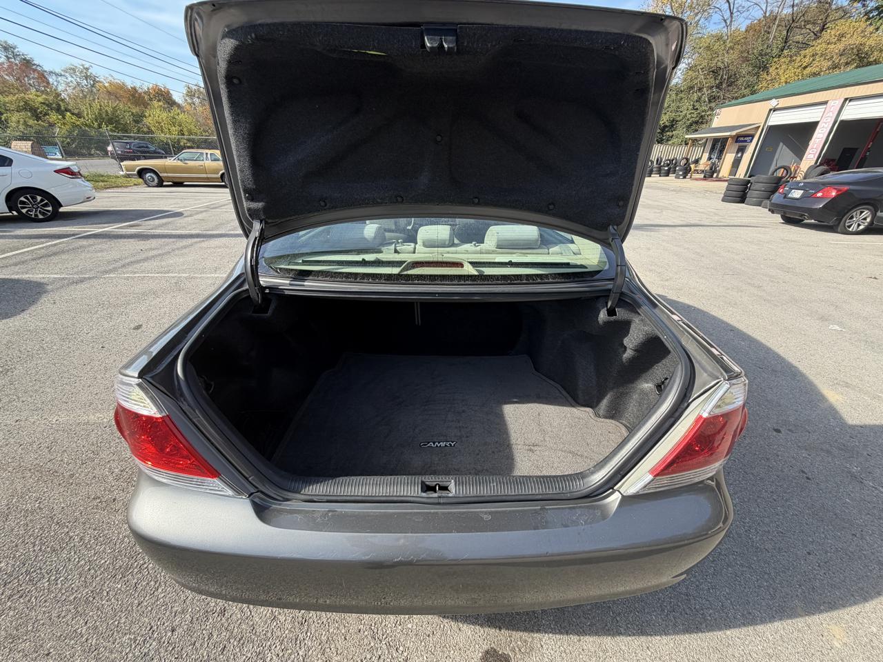 Toyota Camry XLE 2005