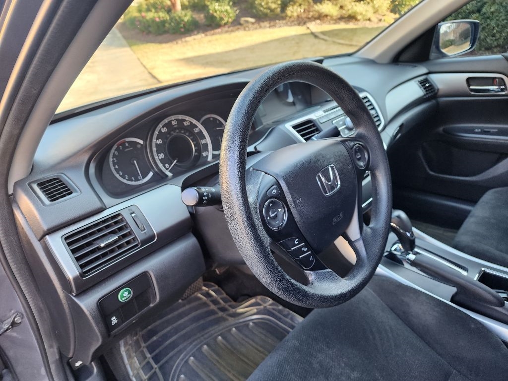 Honda Accord LX Sedan CVT 2013 Honda Accord LX Sedan CVT 2013