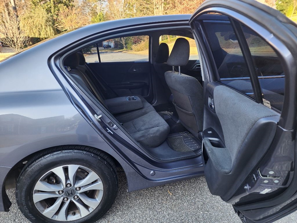 Honda Accord LX Sedan CVT 2013 Honda Accord LX Sedan CVT 2013