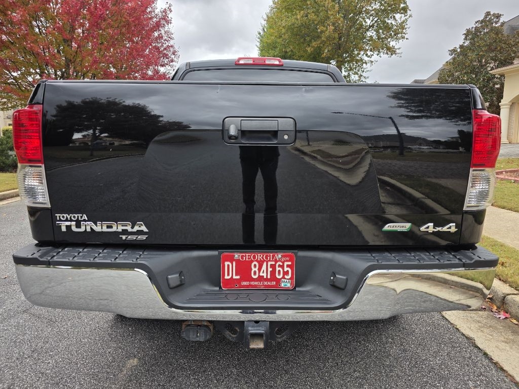 Toyota Tundra Tundra-Grade CrewMax 5.7L FFV 4WD 2013 Toyota Tundra Tundra-Grade CrewMax 5.7L FFV 4WD 2013