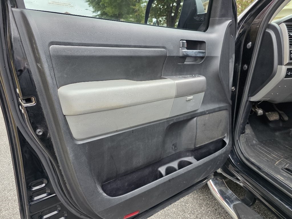 Toyota Tundra Tundra-Grade CrewMax 5.7L FFV 4WD 2013 Toyota Tundra Tundra-Grade CrewMax 5.7L FFV 4WD 2013