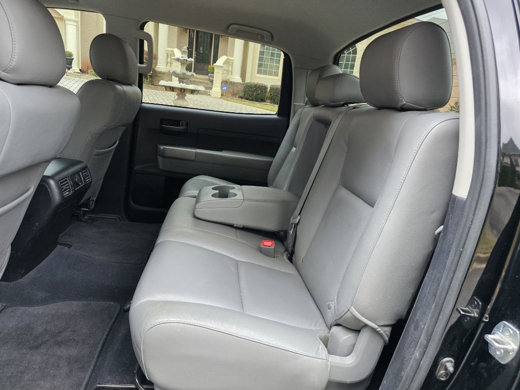 Toyota Tundra Tundra-Grade CrewMax 5.7L FFV 4WD 2013 Toyota Tundra Tundra-Grade CrewMax 5.7L FFV 4WD 2013