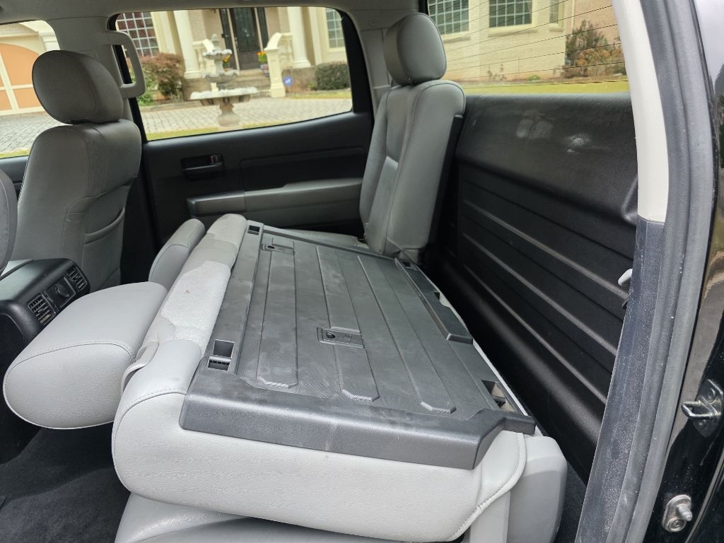 Toyota Tundra Tundra-Grade CrewMax 5.7L FFV 4WD 2013 Toyota Tundra Tundra-Grade CrewMax 5.7L FFV 4WD 2013