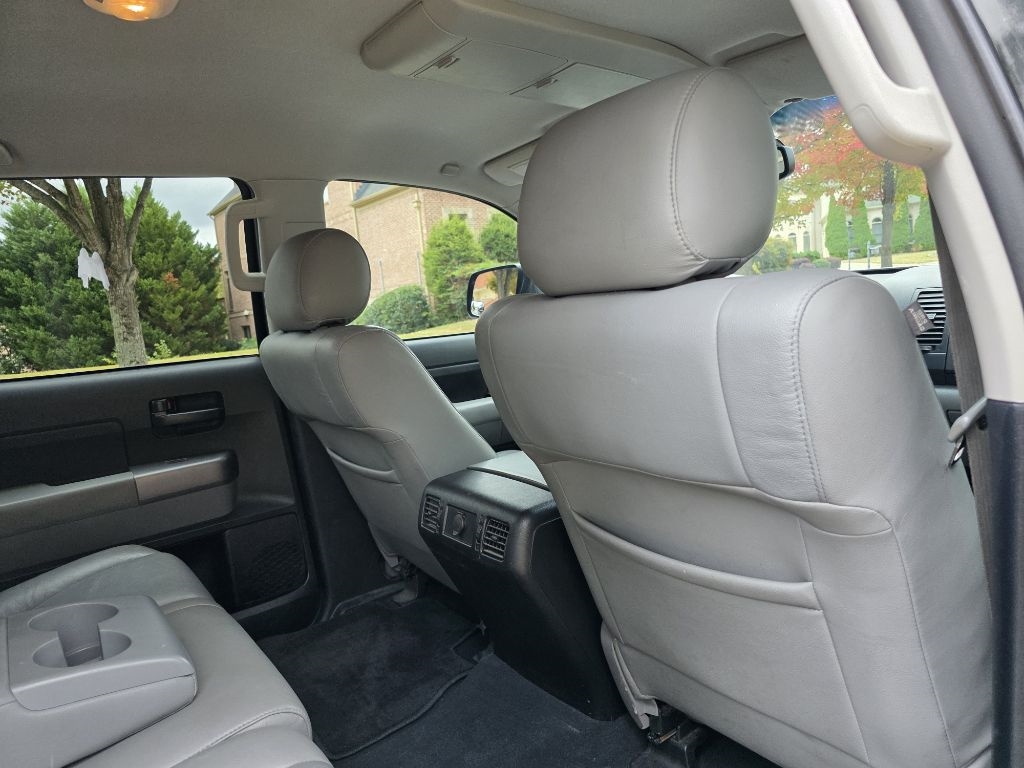 Toyota Tundra Tundra-Grade CrewMax 5.7L FFV 4WD 2013 Toyota Tundra Tundra-Grade CrewMax 5.7L FFV 4WD 2013