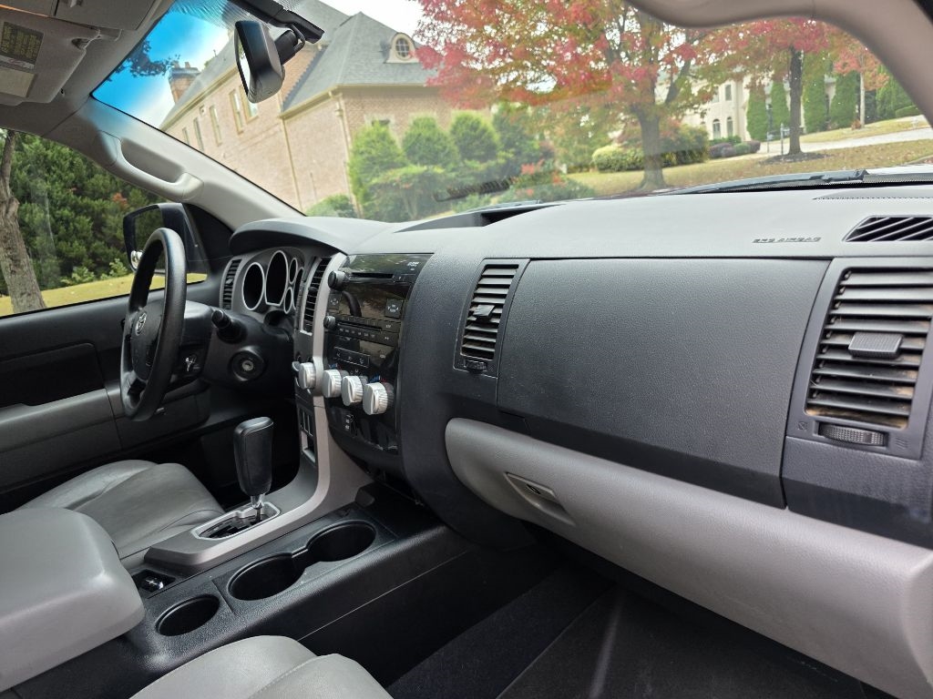 Toyota Tundra Tundra-Grade CrewMax 5.7L FFV 4WD 2013 Toyota Tundra Tundra-Grade CrewMax 5.7L FFV 4WD 2013