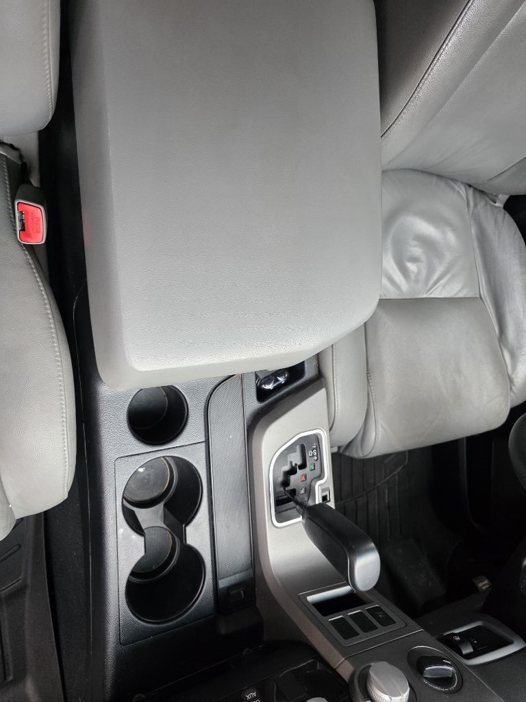 Toyota Tundra Tundra-Grade CrewMax 5.7L FFV 4WD 2013 Toyota Tundra Tundra-Grade CrewMax 5.7L FFV 4WD 2013