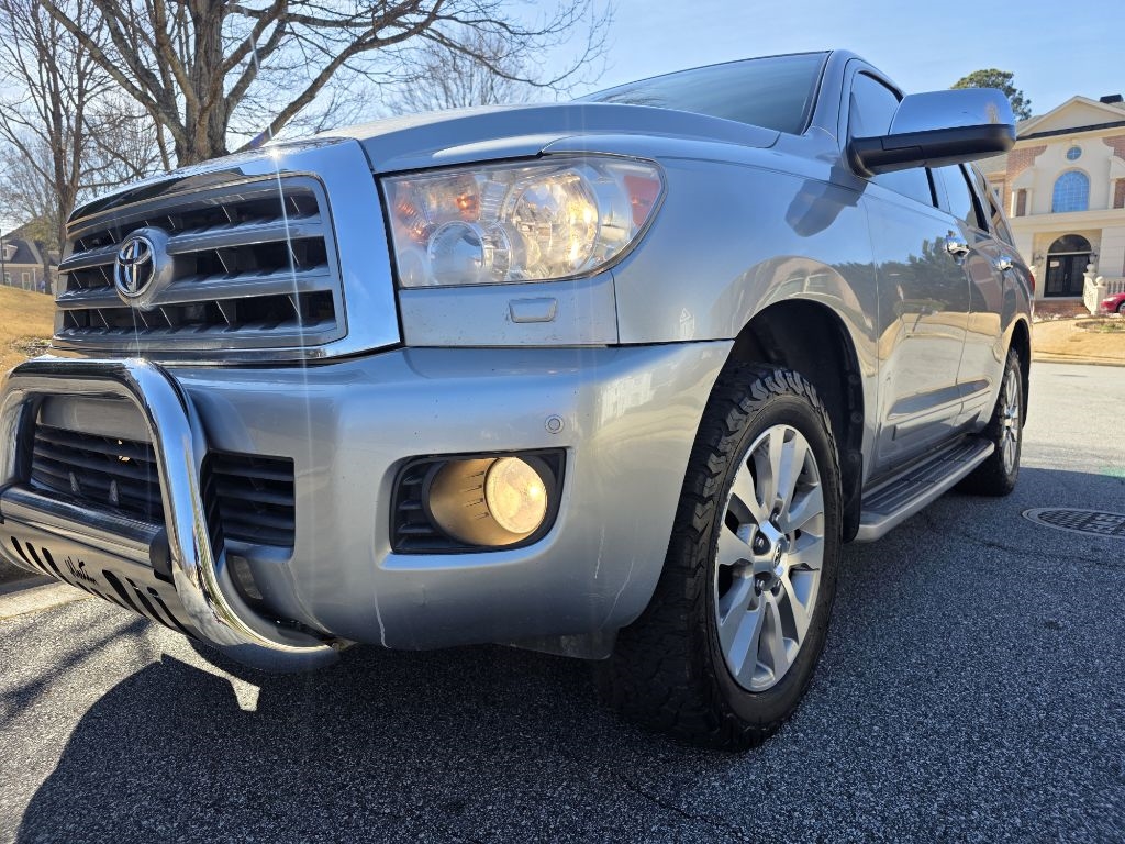 Toyota Sequoia Limited 4WD FFV 2013
