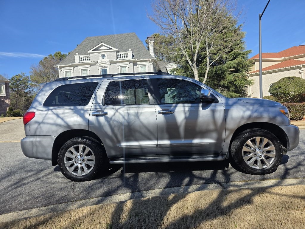 Toyota Sequoia Limited 4WD FFV 2013