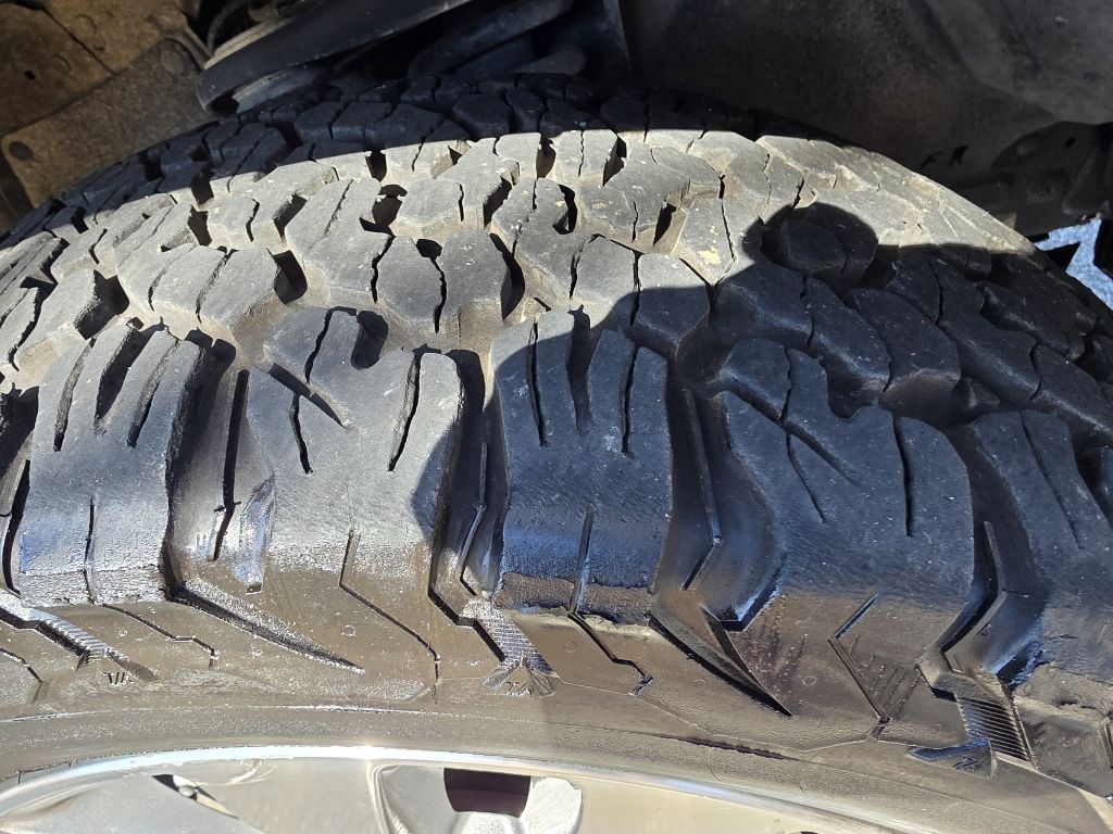 Toyota Sequoia Limited 4WD FFV 2013