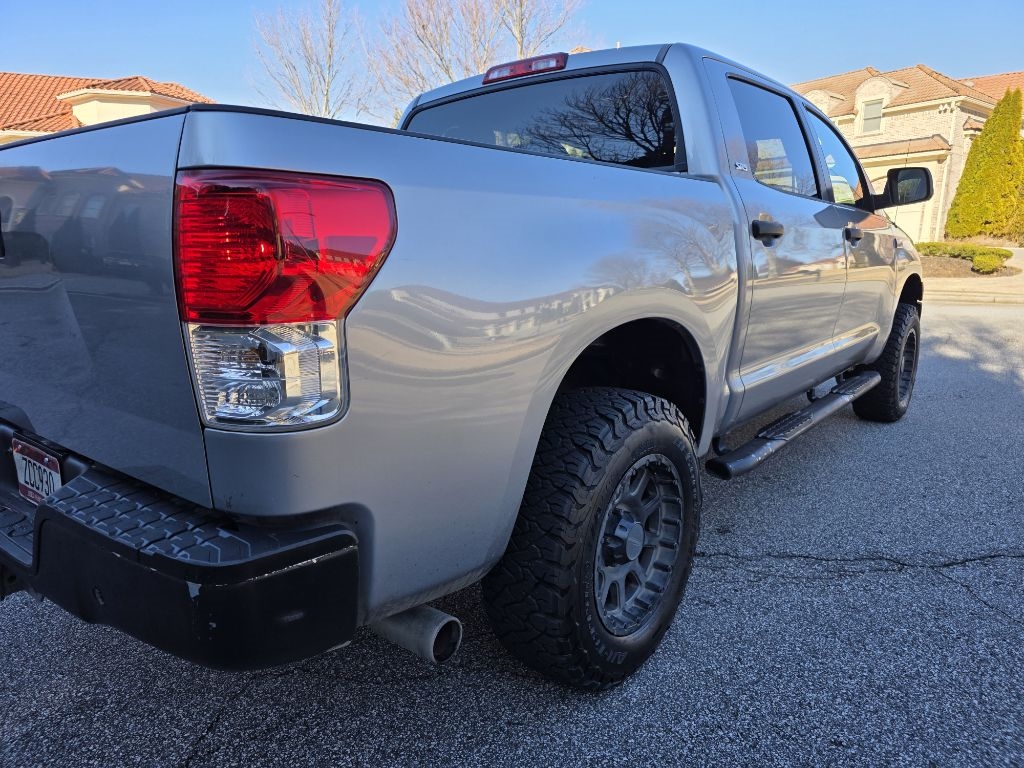 Toyota Tundra Tundra-Grade CrewMax 5.7L 2WD 2013