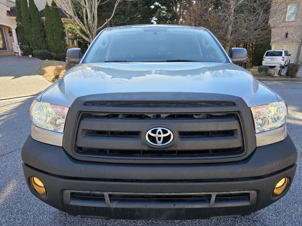 Toyota Tundra Tundra-Grade CrewMax 5.7L 2WD 2013