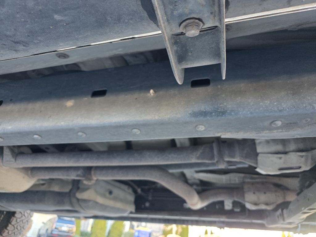 Toyota Tundra Tundra-Grade CrewMax 5.7L 2WD 2013