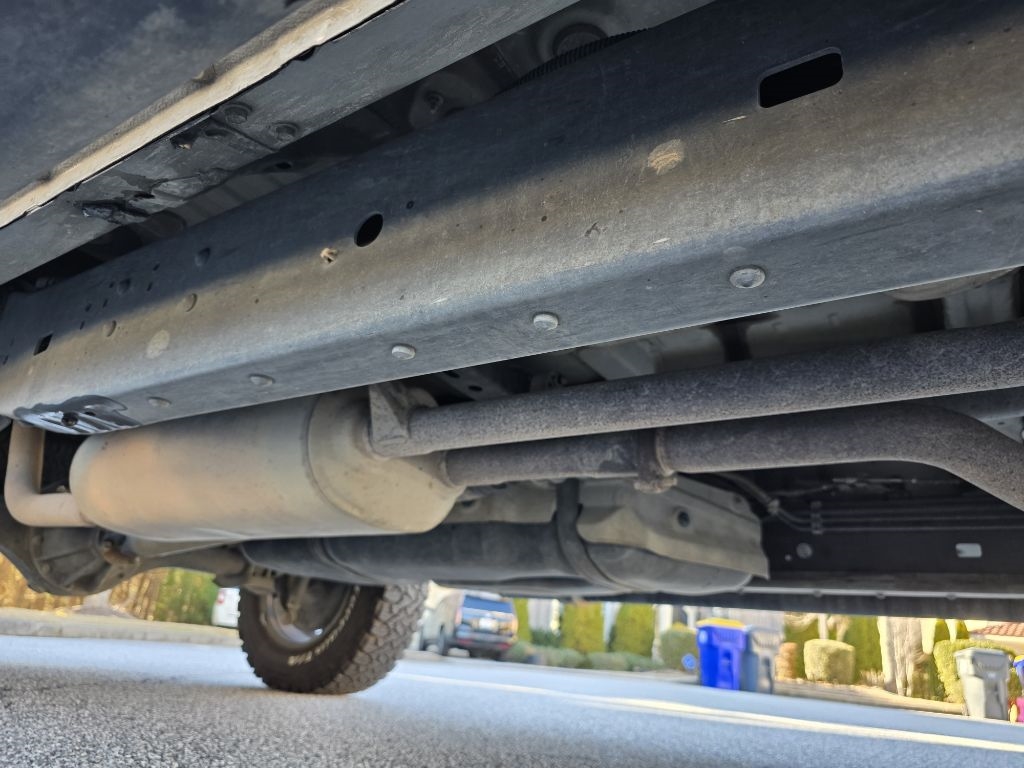 Toyota Tundra Tundra-Grade CrewMax 5.7L 2WD 2013