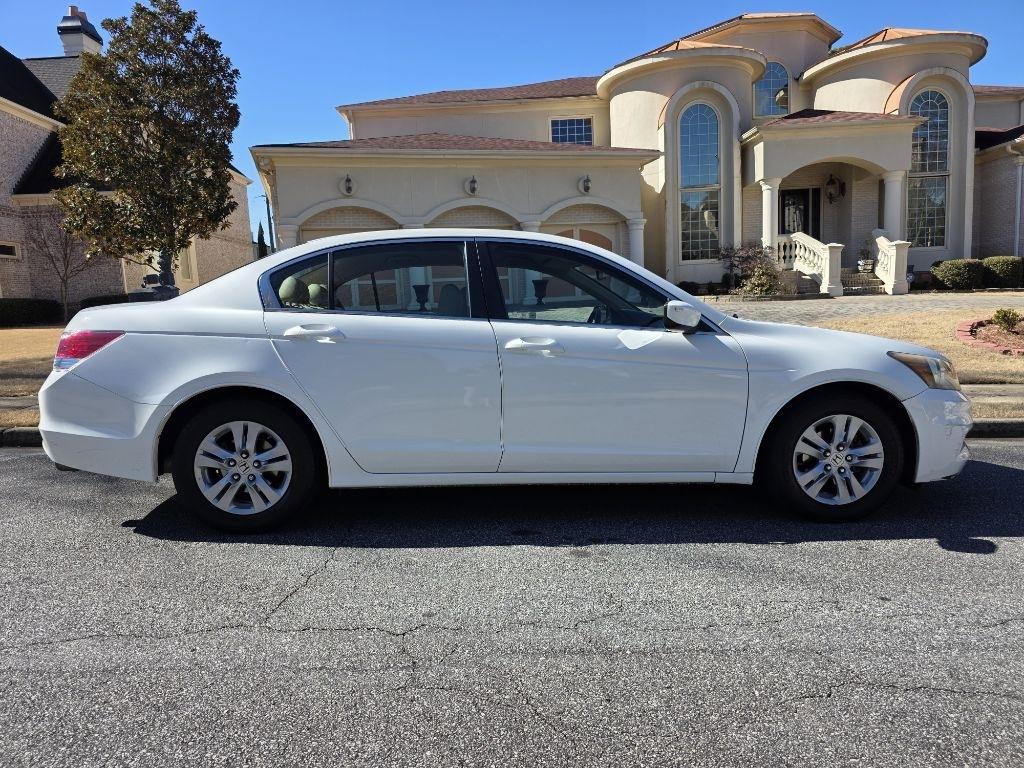 Honda Accord SE Sedan AT 2011
