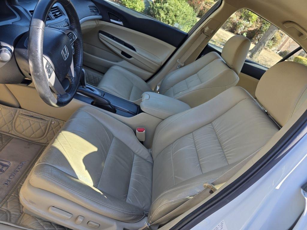 Honda Accord SE Sedan AT 2011