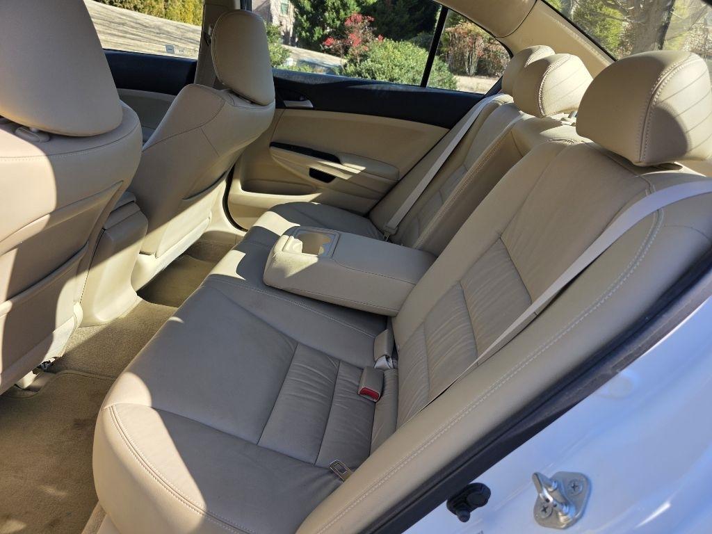 Honda Accord SE Sedan AT 2011