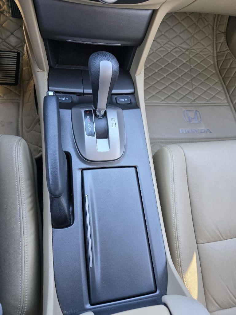 Honda Accord SE Sedan AT 2011