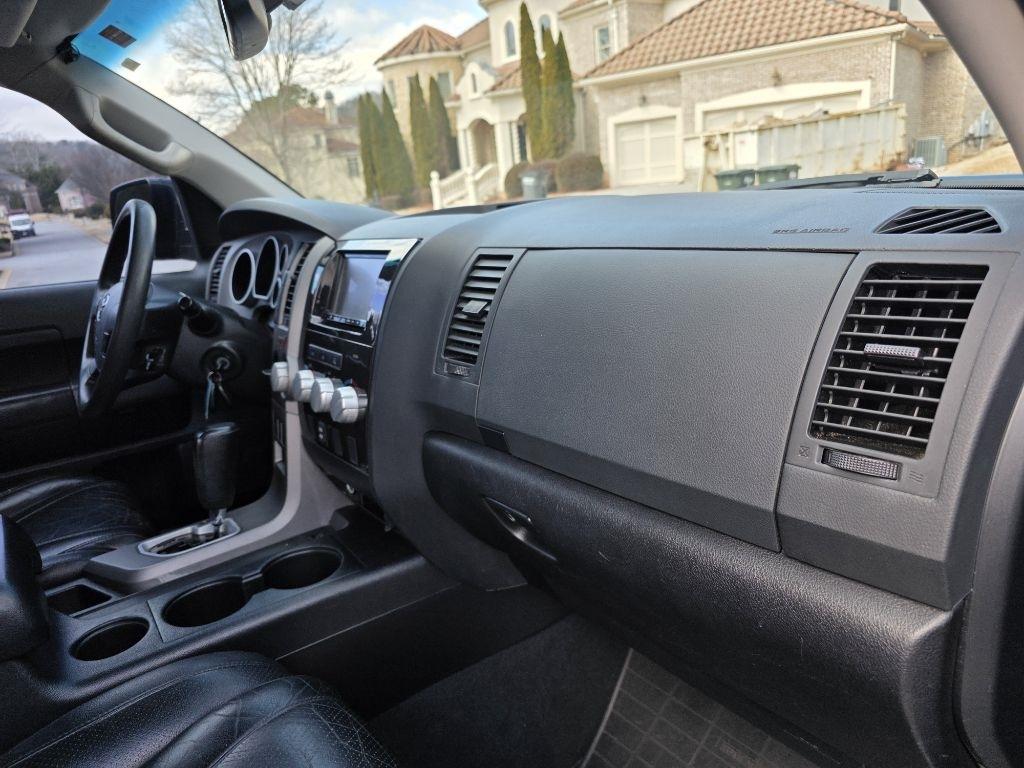 Toyota Tundra Tundra-Grade 5.7L Double Cab 2WD 2012