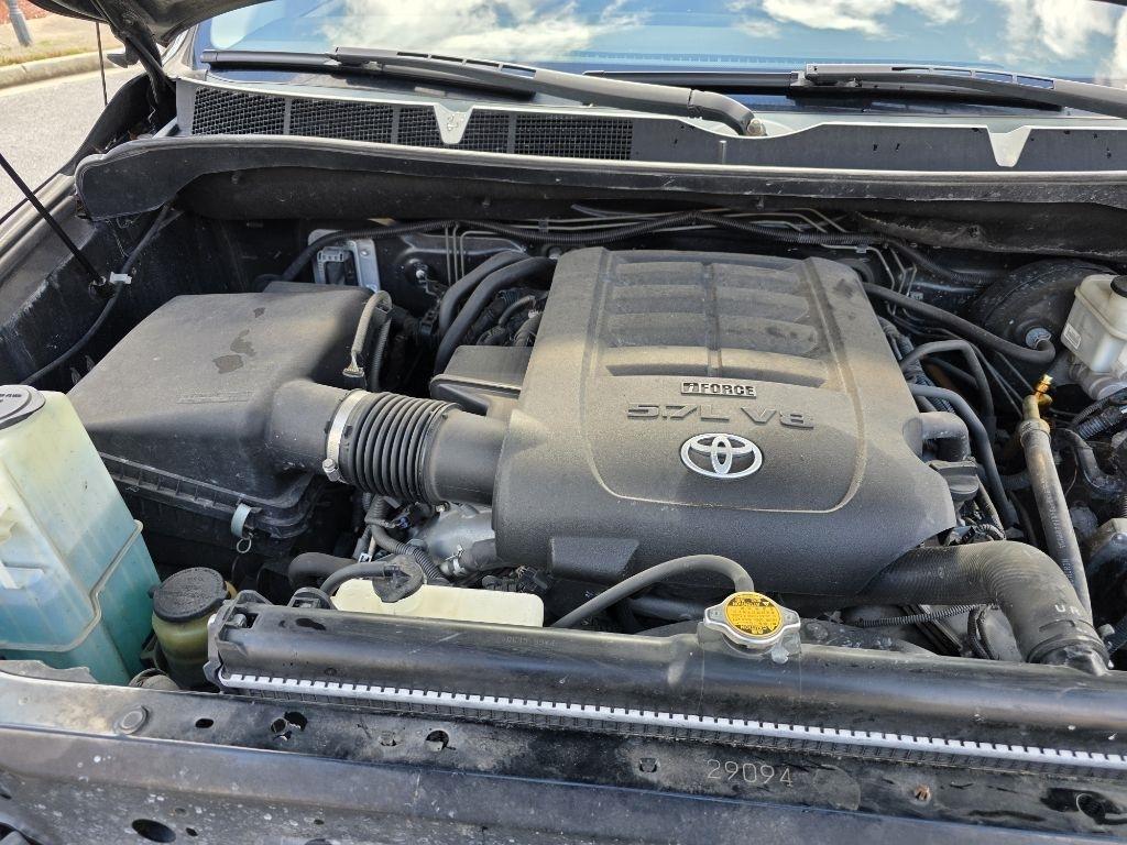 Toyota Tundra Tundra-Grade 5.7L Double Cab 2WD 2012
