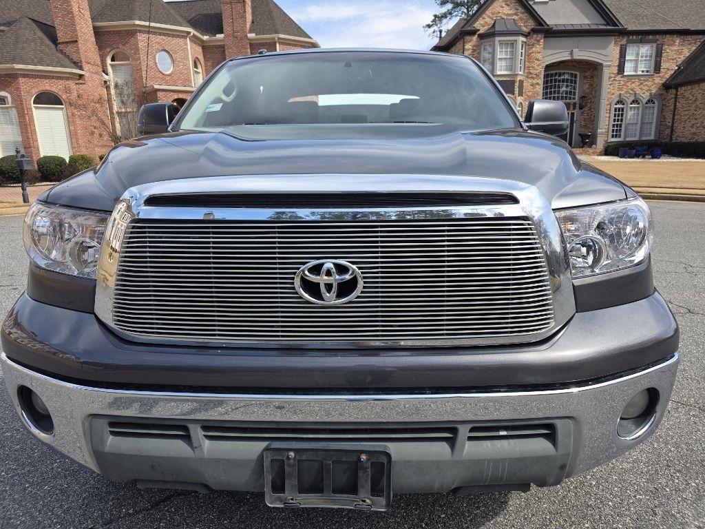 Toyota Tundra Tundra-Grade CrewMax 5.7L 2WD 2012