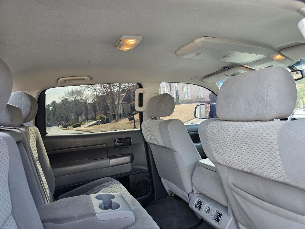 Toyota Tundra Tundra-Grade CrewMax 5.7L 2WD 2012