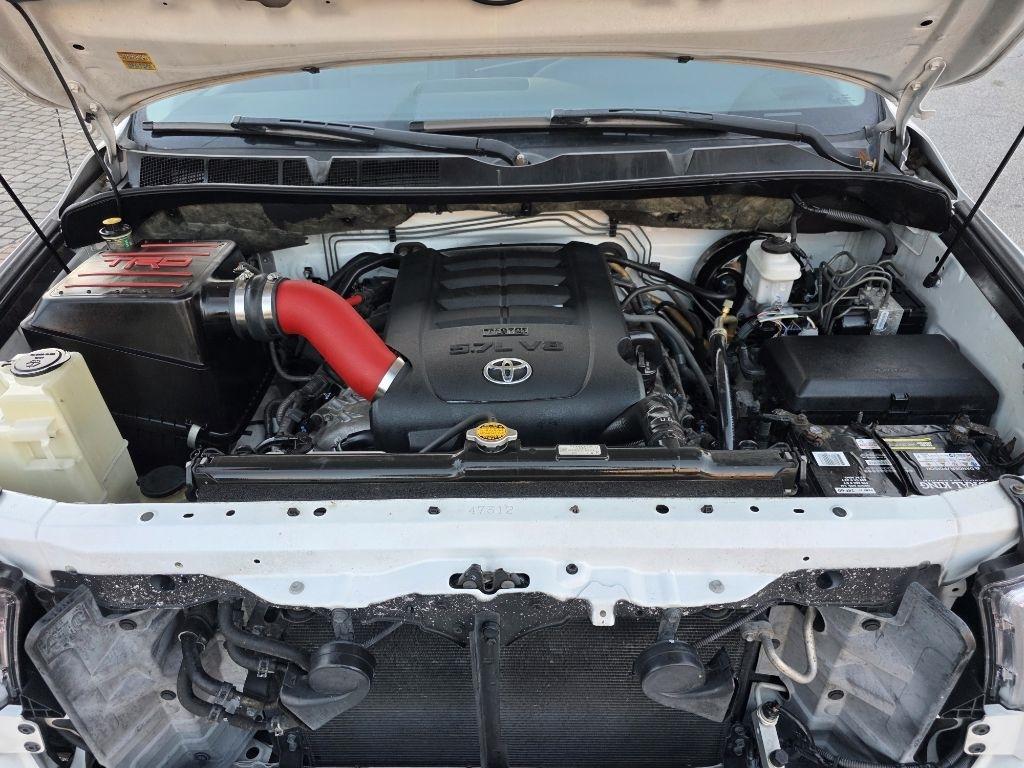 Toyota Tundra Tundra-Grade CrewMax 5.7L FFV 4WD 2013