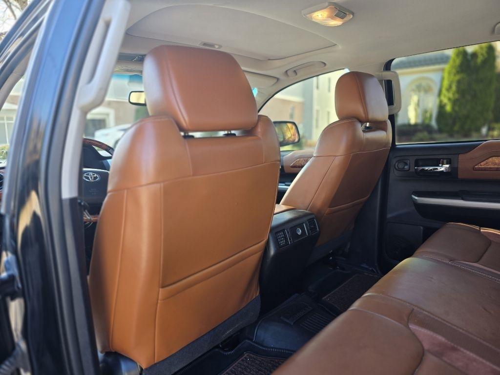 Toyota Tundra Platinum CrewMax 5.7L 2WD 2014