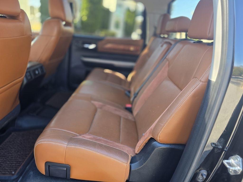 Toyota Tundra Platinum CrewMax 5.7L 2WD 2014