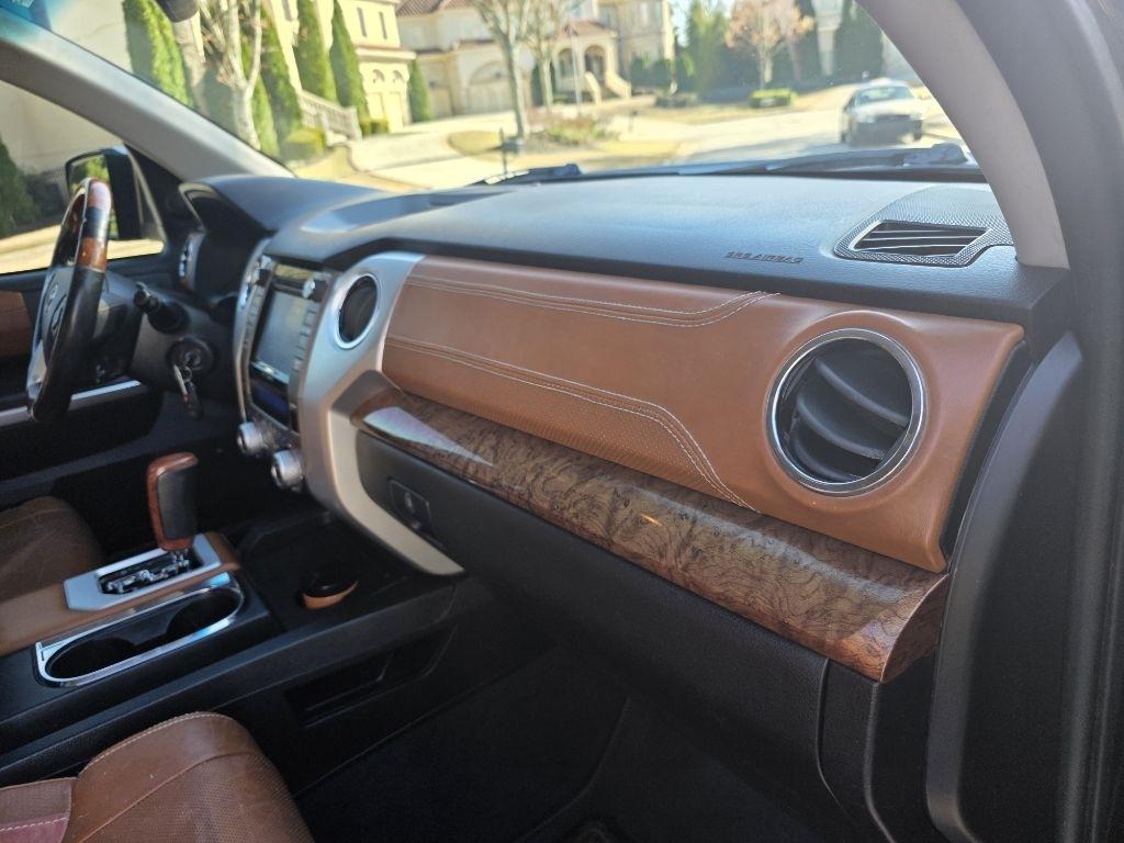 Toyota Tundra Platinum CrewMax 5.7L 2WD 2014