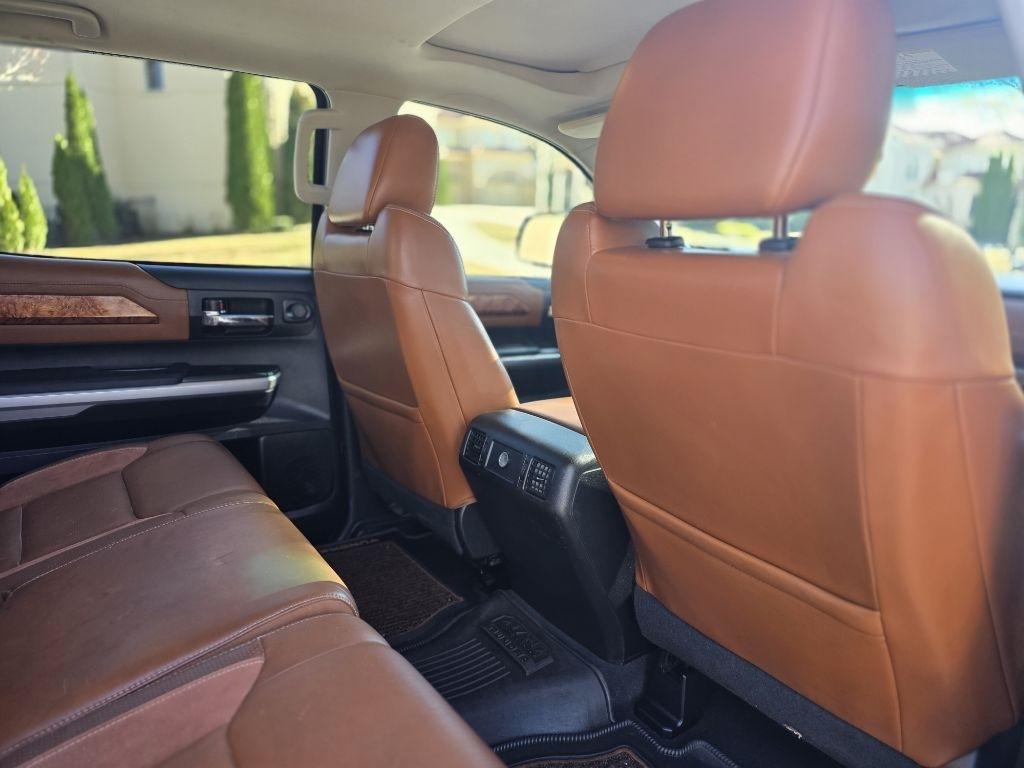 Toyota Tundra Platinum CrewMax 5.7L 2WD 2014