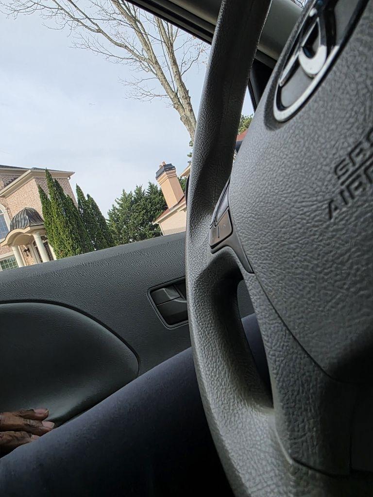 Toyota Sienna LE 8-Pass V6 2011