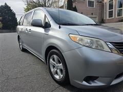 2011 Toyota Sienna 