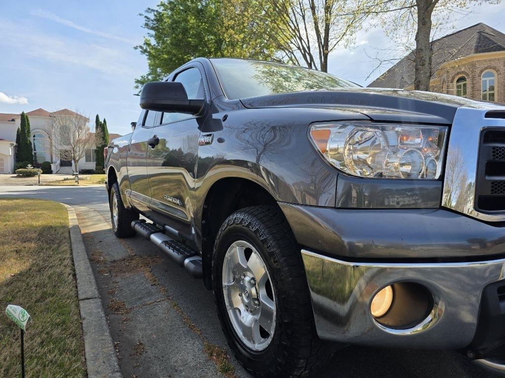 Toyota Tundra Tundra-Grade 5.7L FFV Double Cab 4WD 2012