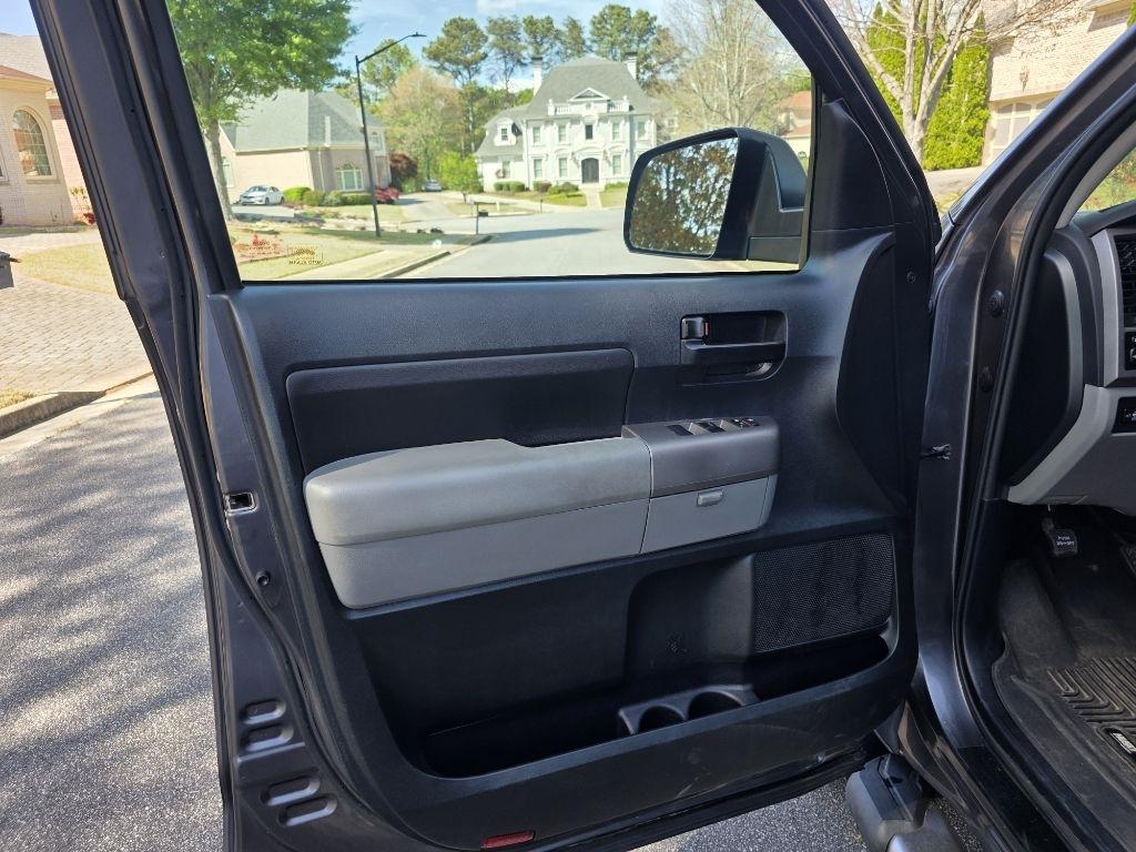 Toyota Tundra Tundra-Grade 5.7L FFV Double Cab 4WD 2012