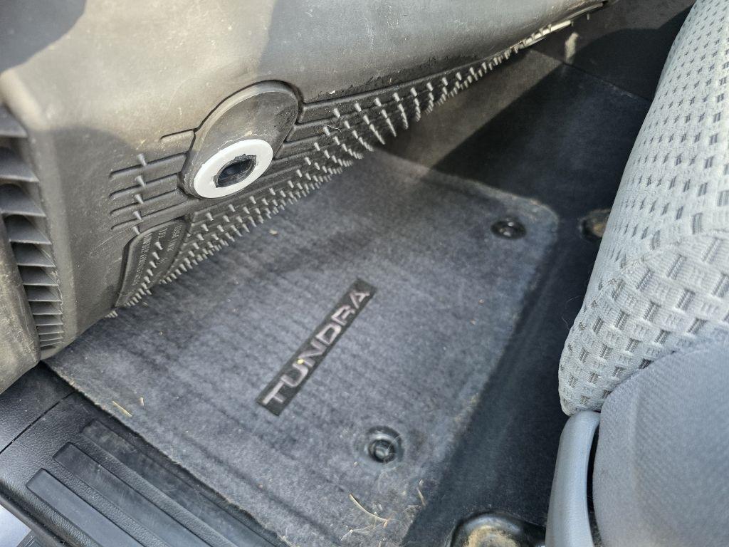 Toyota Tundra Tundra-Grade 5.7L FFV Double Cab 4WD 2012