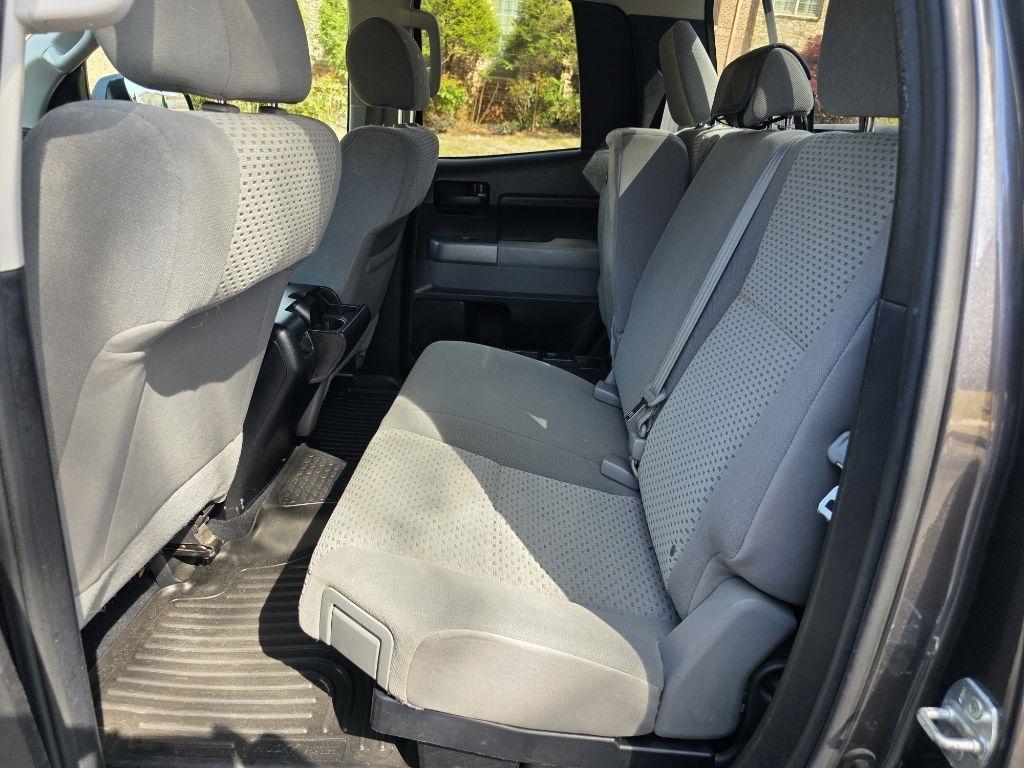 Toyota Tundra Tundra-Grade 5.7L FFV Double Cab 4WD 2012