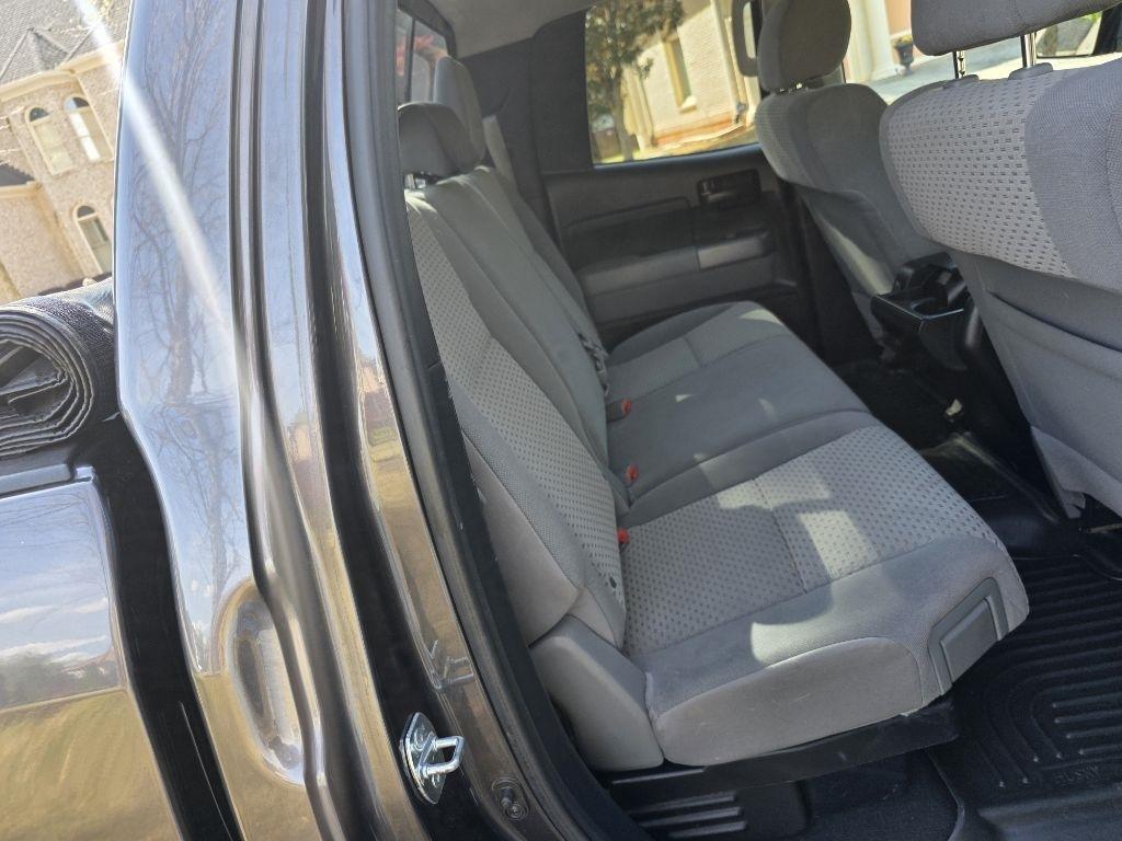 Toyota Tundra Tundra-Grade 5.7L FFV Double Cab 4WD 2012