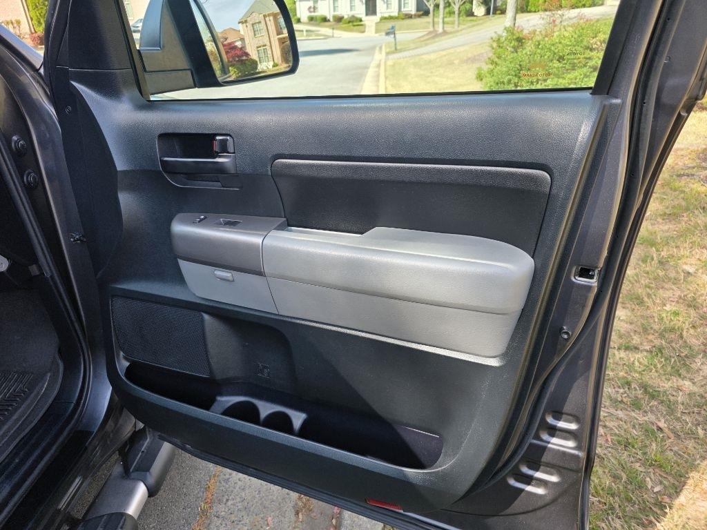 Toyota Tundra Tundra-Grade 5.7L FFV Double Cab 4WD 2012