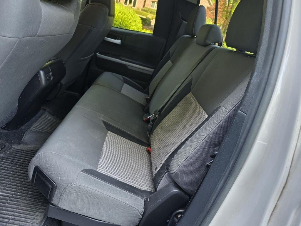 Toyota Tundra SR5 5.7L FFV V8 Double Cab 2WD 2017