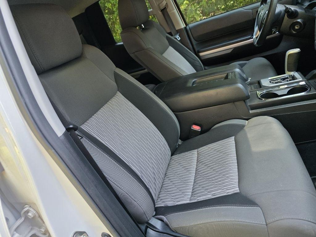 Toyota Tundra SR5 5.7L FFV V8 Double Cab 2WD 2017