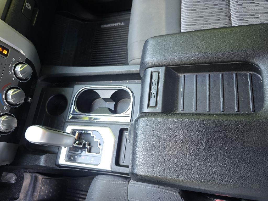 Toyota Tundra SR5 5.7L FFV V8 Double Cab 2WD 2017