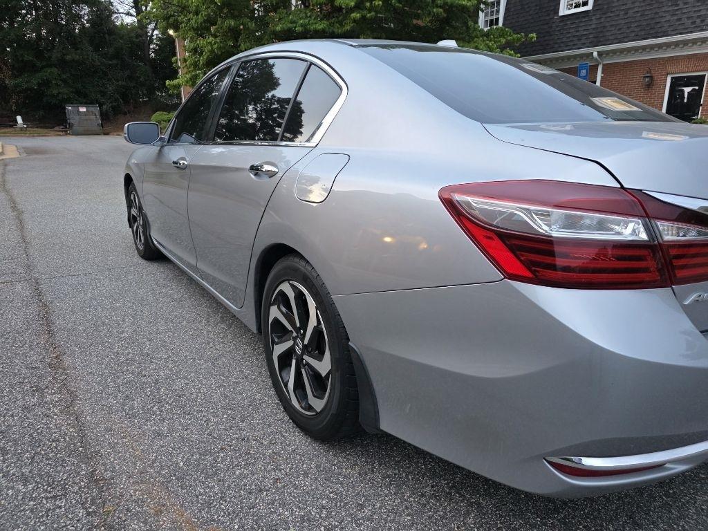 Honda Accord EX-L Sedan CVT w/ Honda Sensing 2016