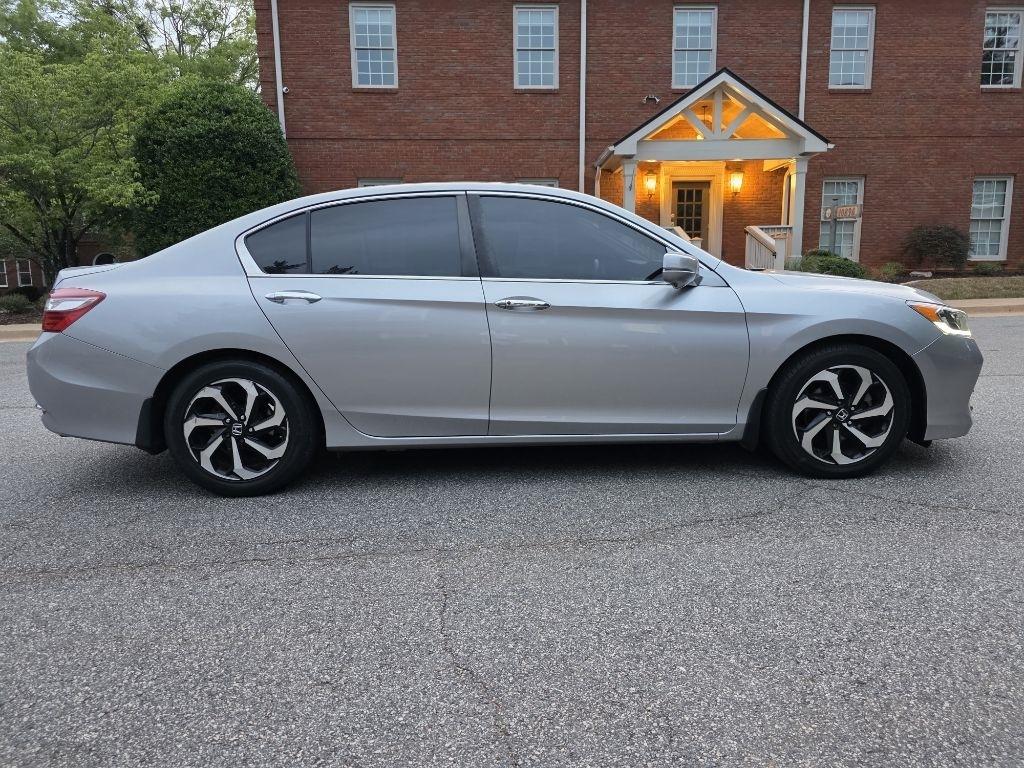 Honda Accord EX-L Sedan CVT w/ Honda Sensing 2016