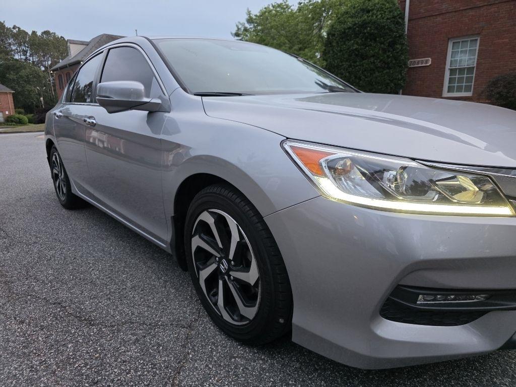 Honda Accord EX-L Sedan CVT w/ Honda Sensing 2016