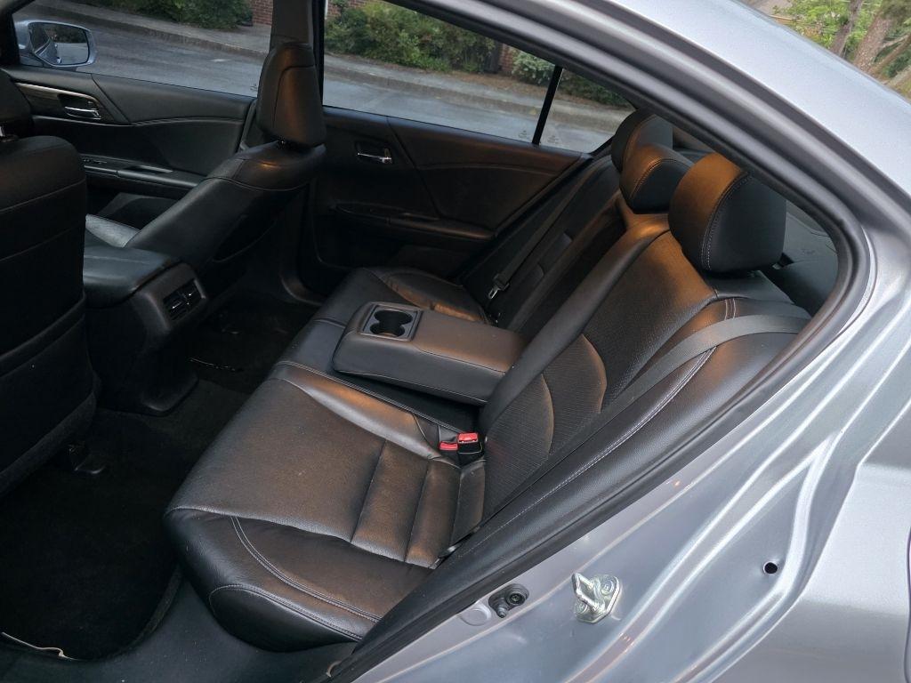 Honda Accord EX-L Sedan CVT w/ Honda Sensing 2016