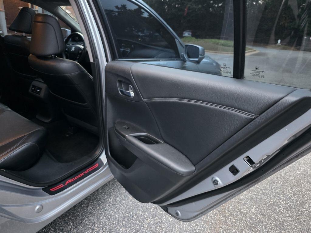 Honda Accord EX-L Sedan CVT w/ Honda Sensing 2016