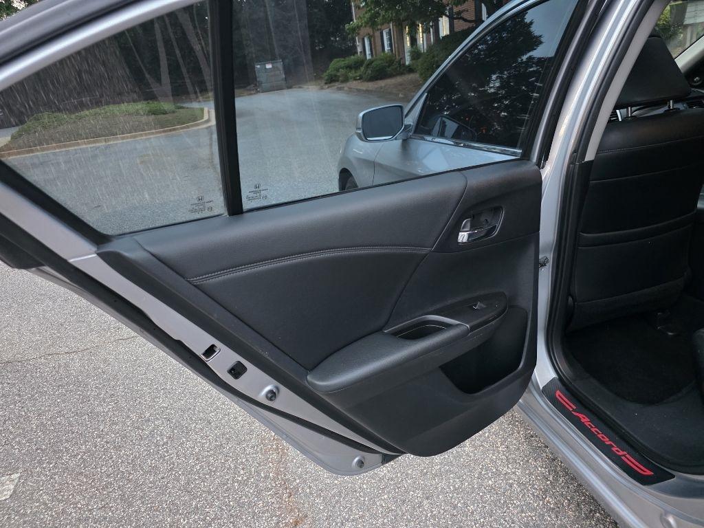 Honda Accord EX-L Sedan CVT w/ Honda Sensing 2016
